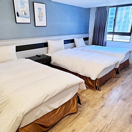 Bonjour Hotel Taichung Buitenkant foto