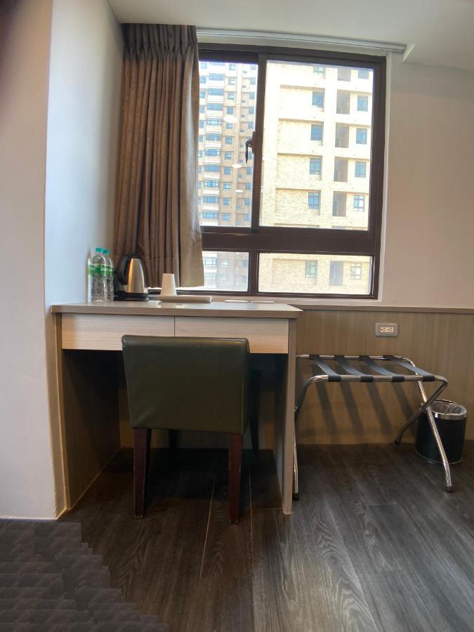 Bonjour Hotel Taichung Buitenkant foto