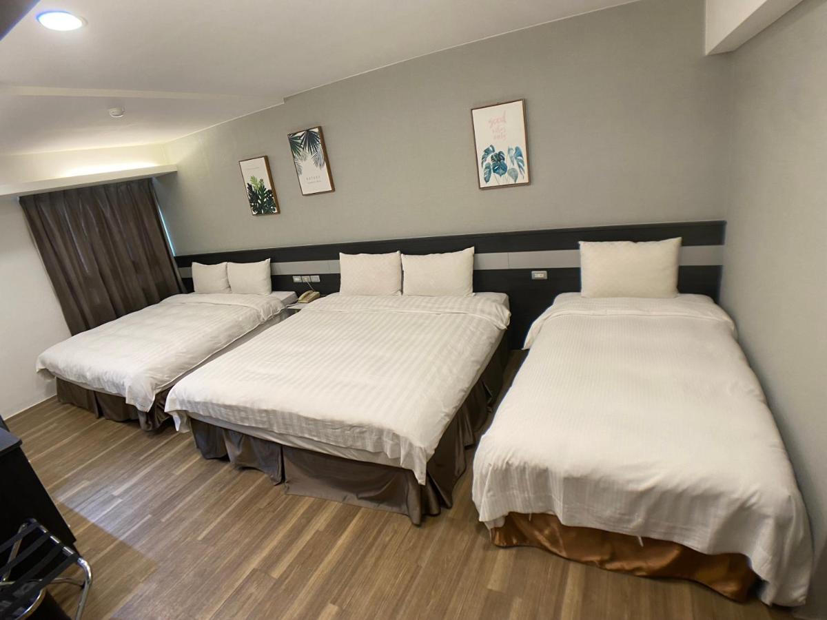 Bonjour Hotel Taichung Buitenkant foto