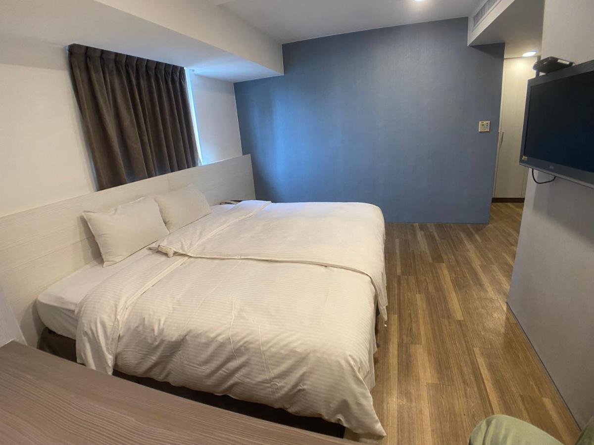 Bonjour Hotel Taichung Buitenkant foto