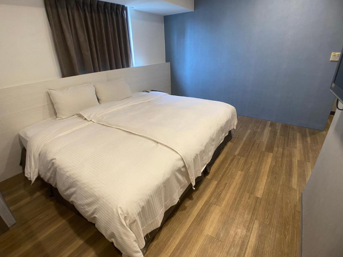 Bonjour Hotel Taichung Buitenkant foto