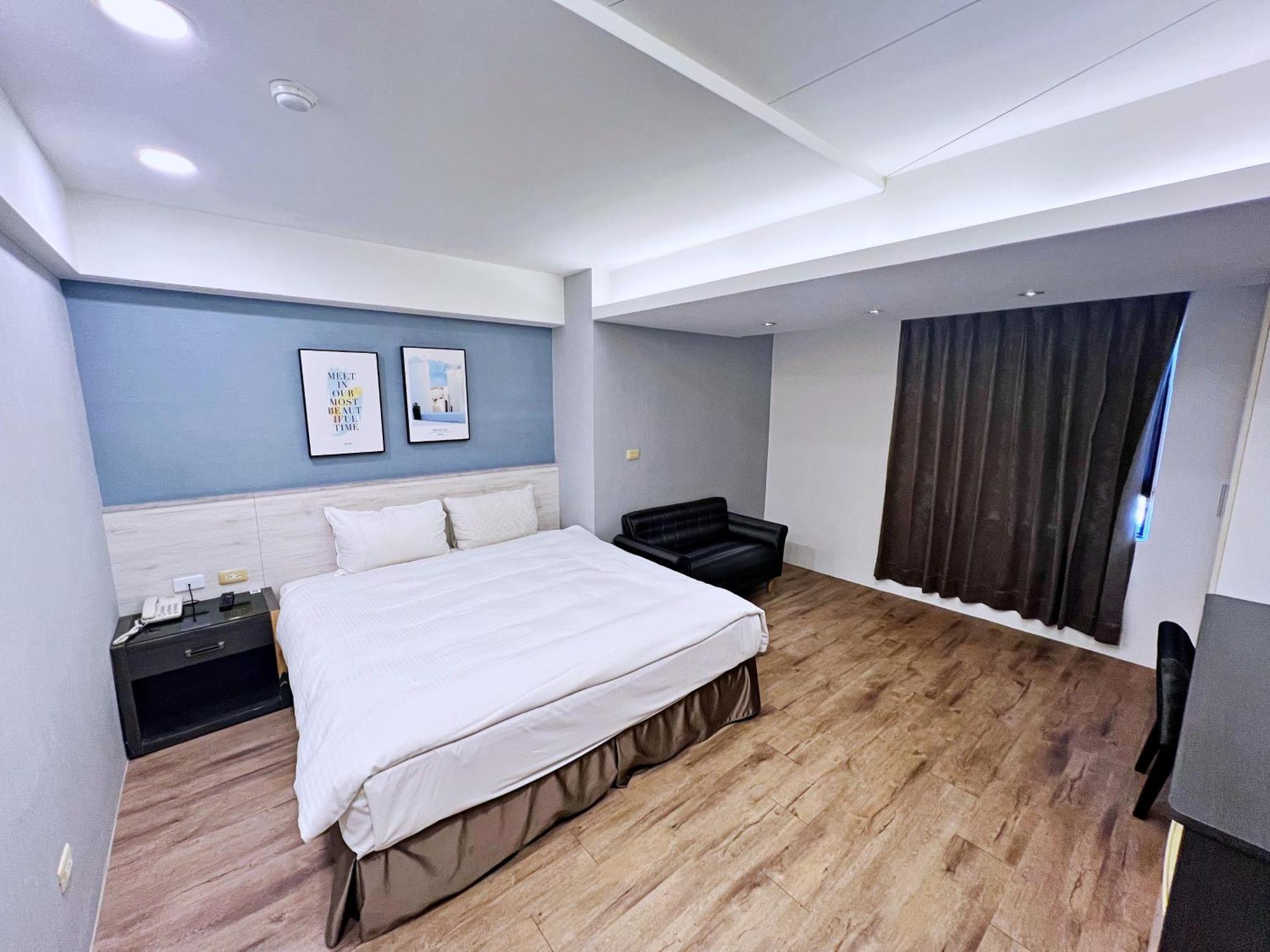 Bonjour Hotel Taichung Buitenkant foto